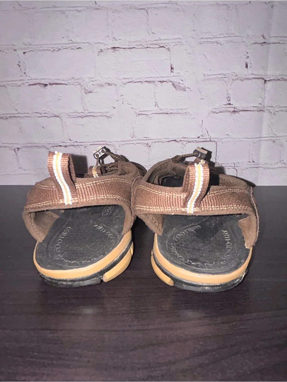 Keen Newport closed toe sandals men’s size 9